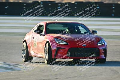 media/Nov-02-2025-Speed Ventures (Sun) [[c948a89870]]/Black/Session 4/